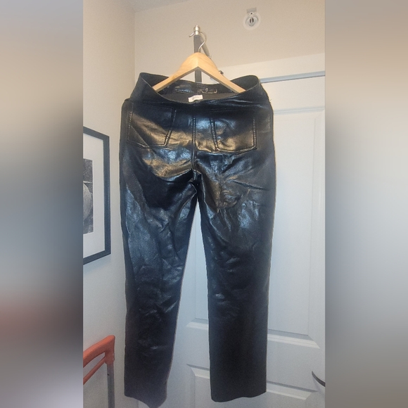 WILFRED ARITZIA blsck pleather pants Size small - Picture 2 of 3